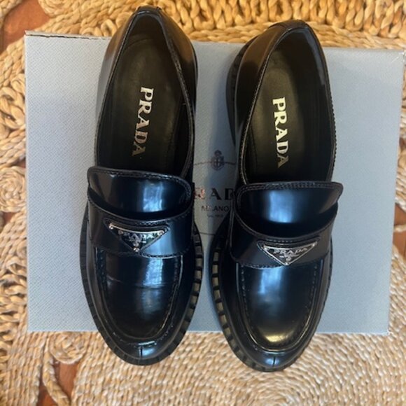 Prada Women's Triangle Logo Loafers Spazzolato Leather Black Size 40 - Picture 6 of 10